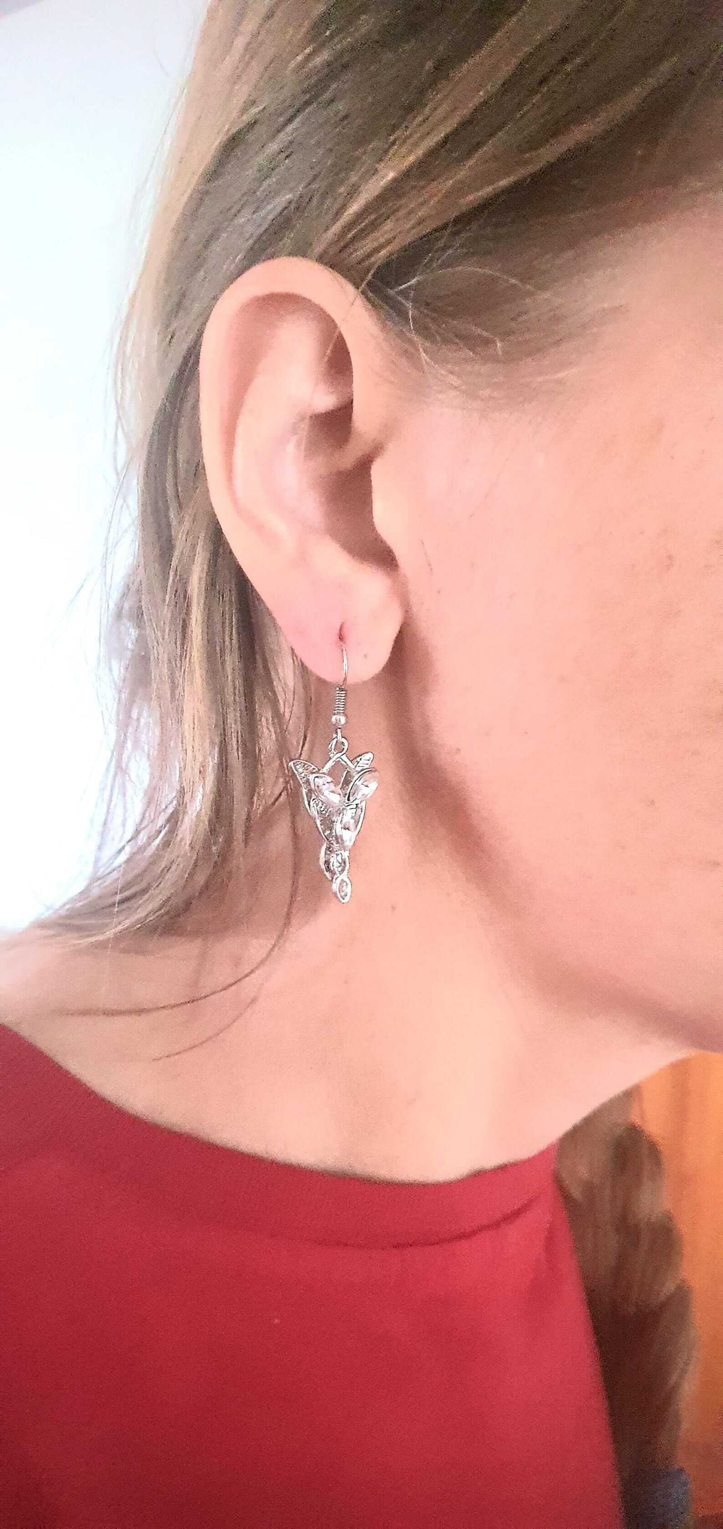 Arwen Evenstar necklace with silver pendant and cubic zirconia crystals